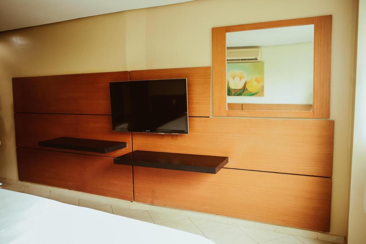 Barrudada Tropical Hotel Сантарен Экстерьер фото
